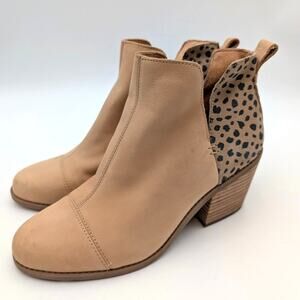 Toms Everly Cutout Ankle Bootie Leopard Cheetah Women's Tan Size US9 EU40